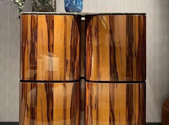Luxury Bentley Wine Cabinet